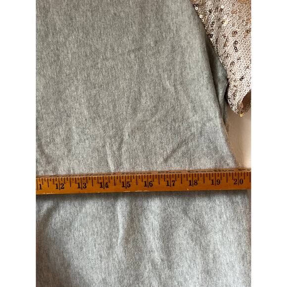 A new day, silver, and gold glitter sequin sleeves 100% cotton size‎ large - Picture 5 of 7